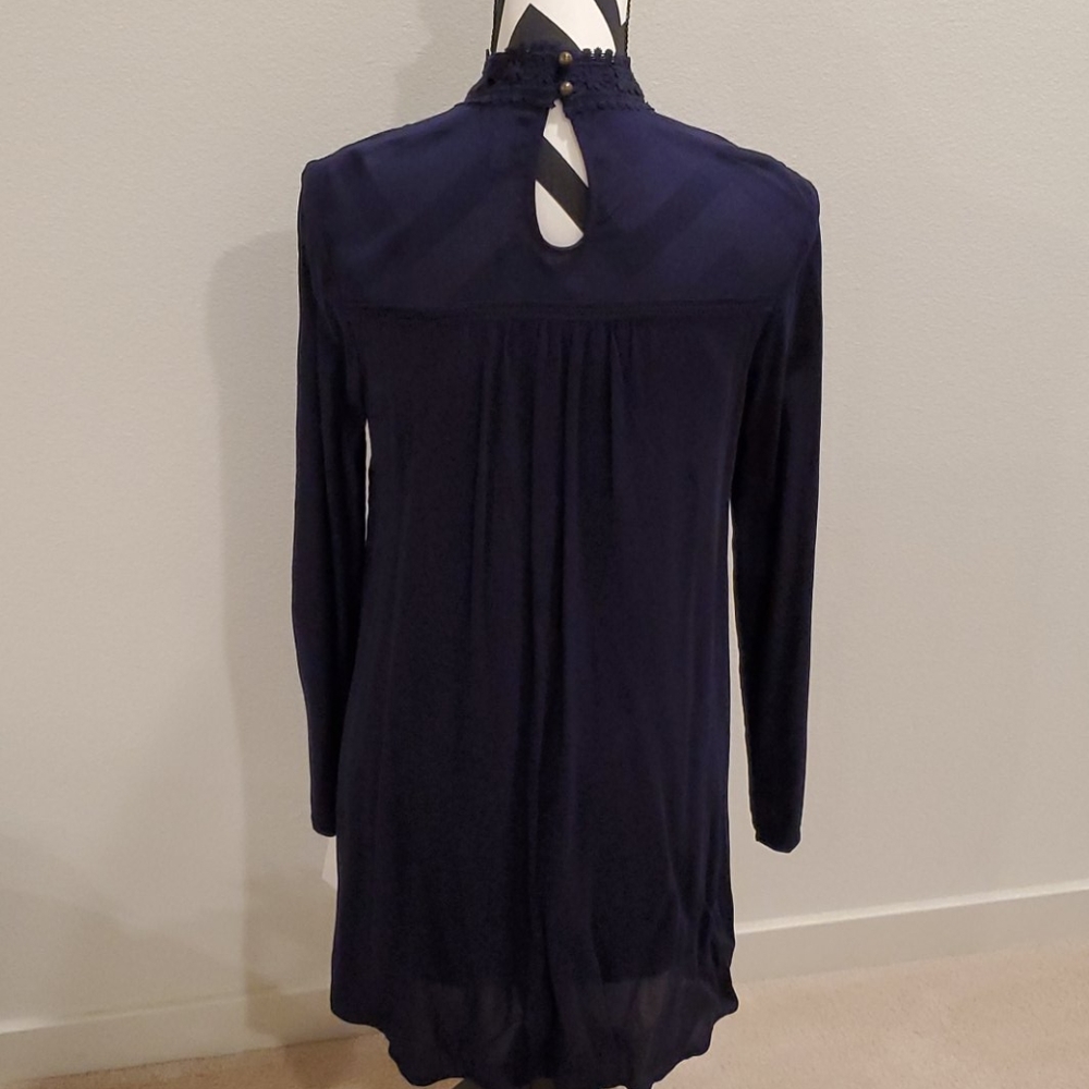 Dress - Picture 3 of 10
